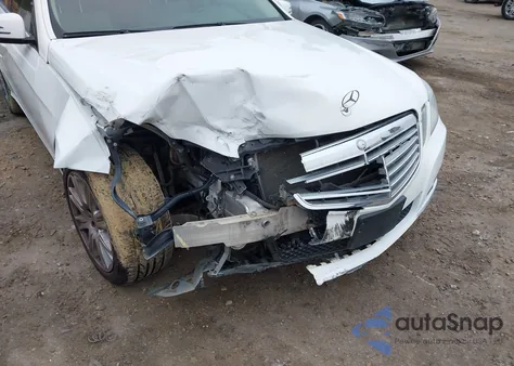 2013 Mercedes-Benz E 350 4Matic из США, поврежденный, VIN WDDHF8JB9DA764998